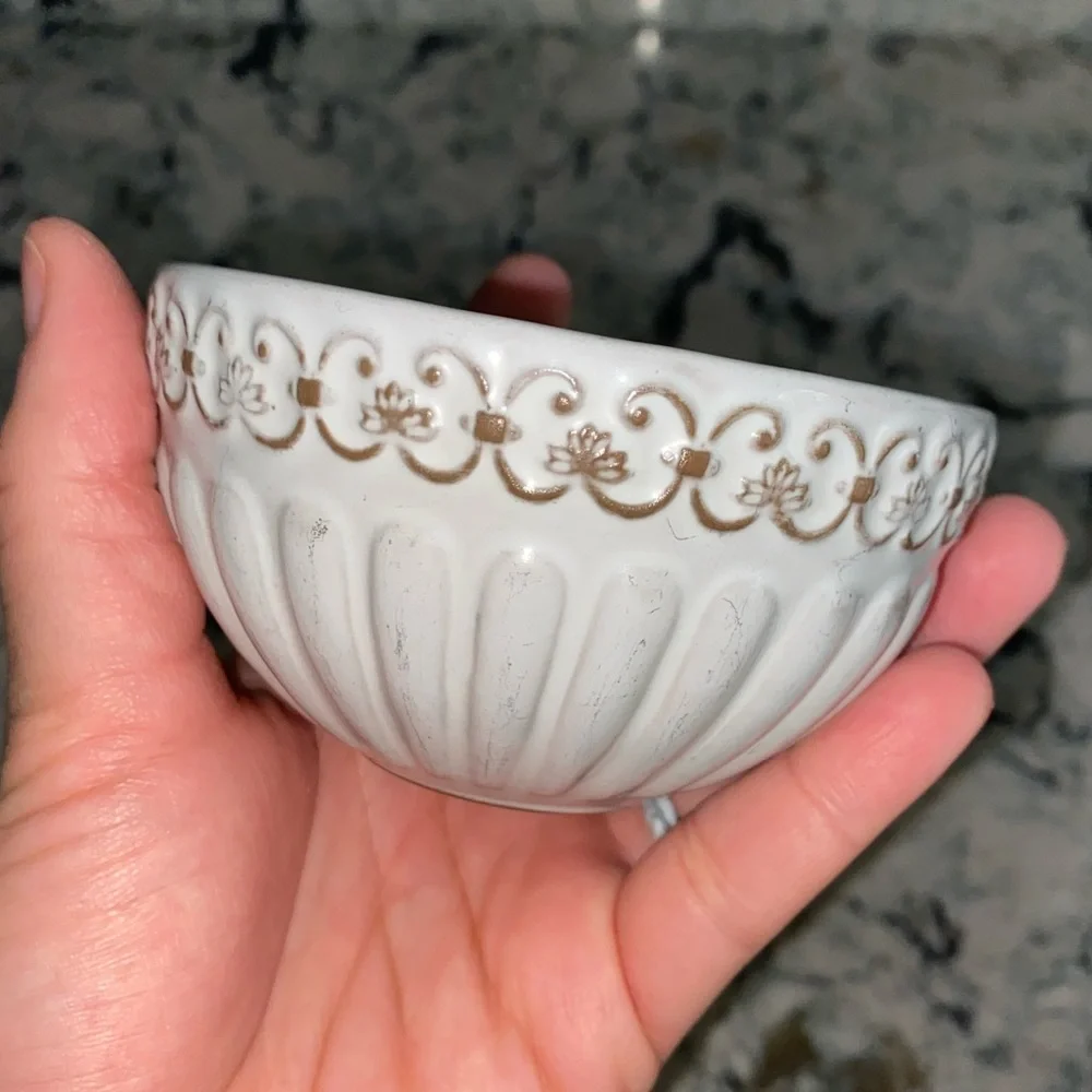 Pottery Barn mini Bowl